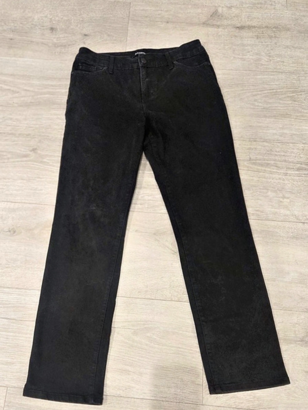 Bandolino Mandie Straight Leg Jeans Straight Leg Jeans in Black Size 8